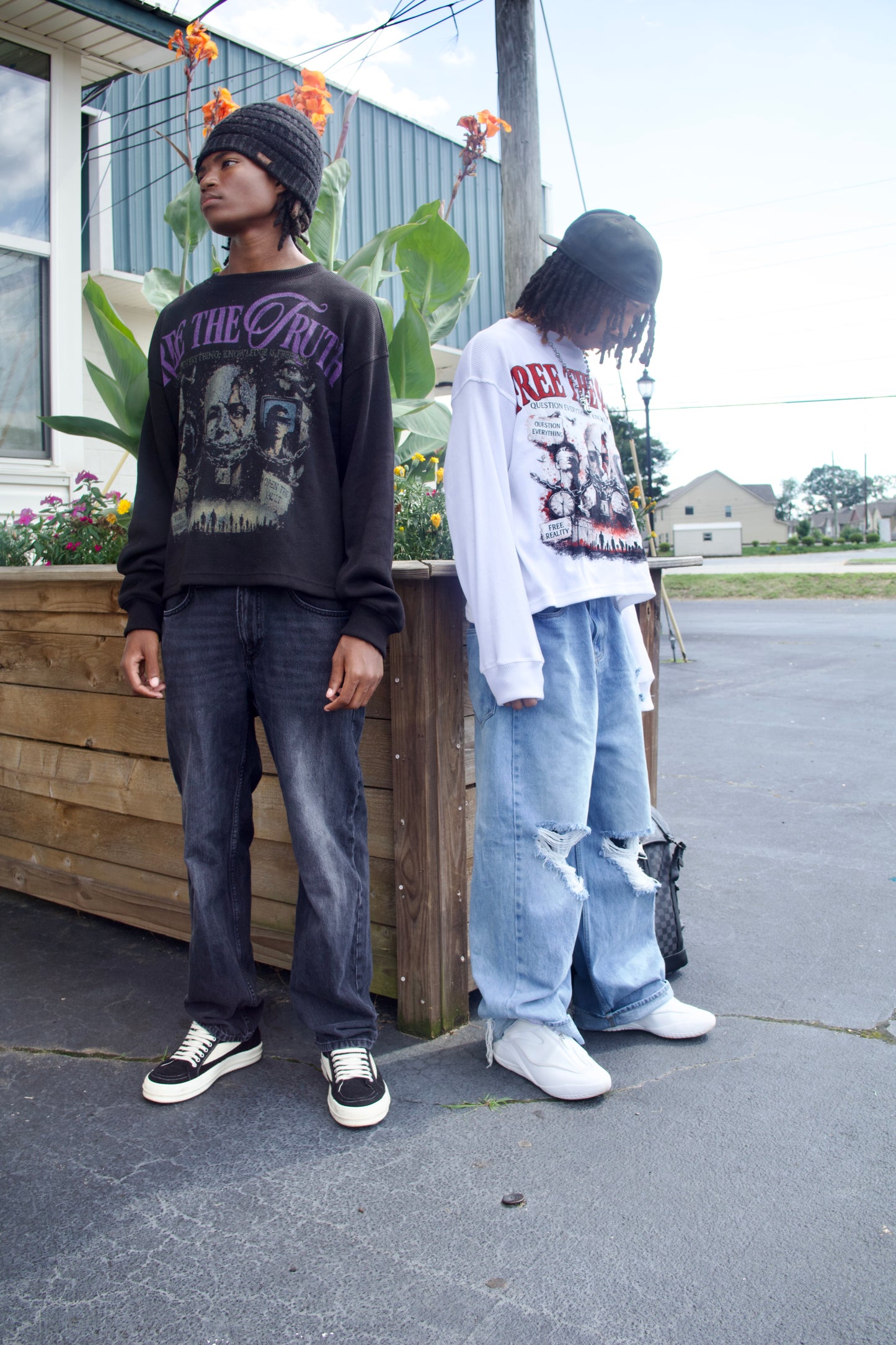 Black “FREE THE TRUTH” Thermal long sleeve